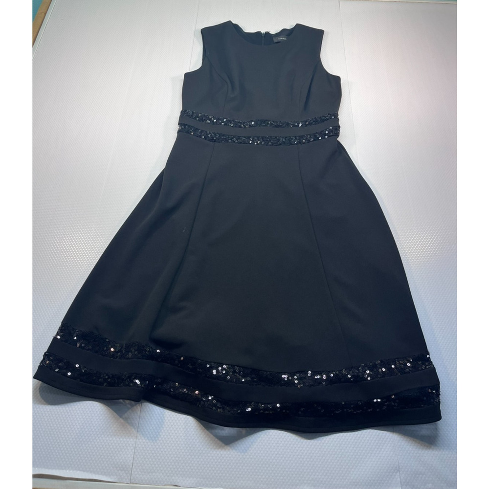 R & M Richard's Women's Cocktail Dress Size 6 (0431)